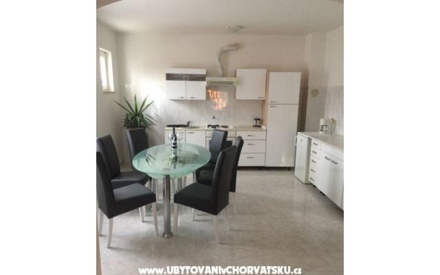 Apartment T &amp; J  – Accommodation Zadar Kroatië