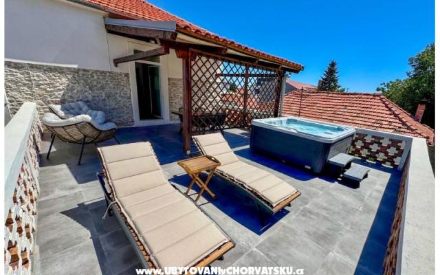 Apartments Karuzz – Accommodation Zadar Kroatië