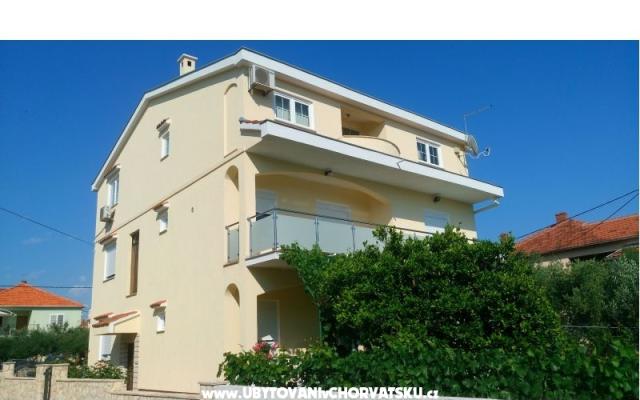 Villa Rosemarino – Accommodation Zadar Kroatië