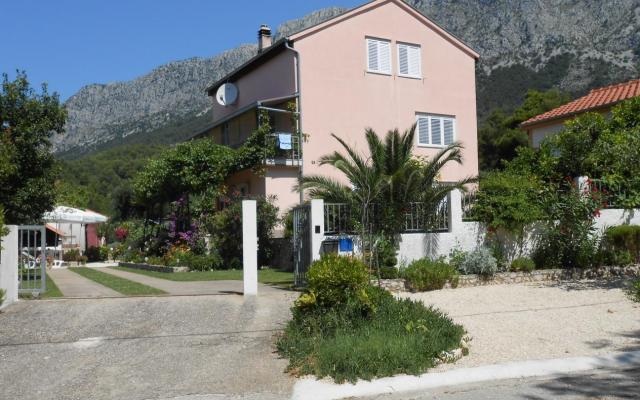 Casa Flowers – Accommodation Zaostrog Kroatië