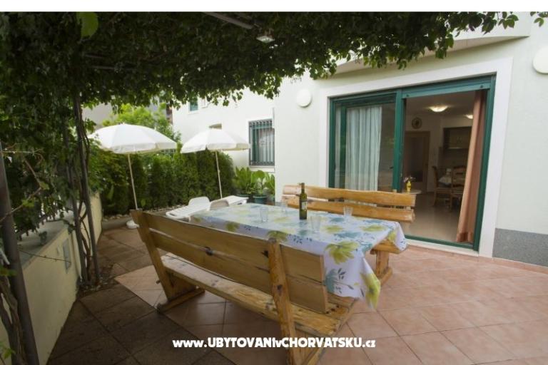 Apartments Jelena i Bojka – photo 12