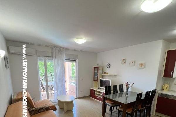 Apartments Jelena i Bojka – photo 13