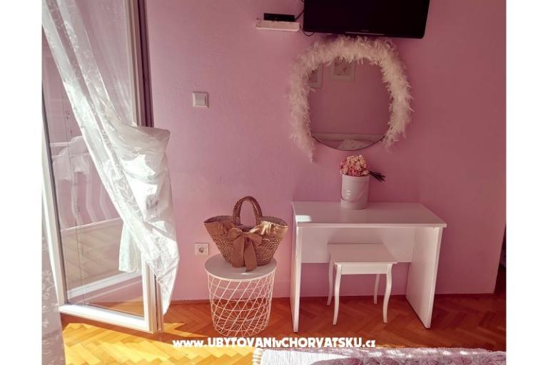 Apartments Nina – photo 11
