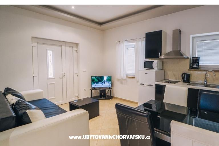 Deluxe Apartments Centar – photo 15