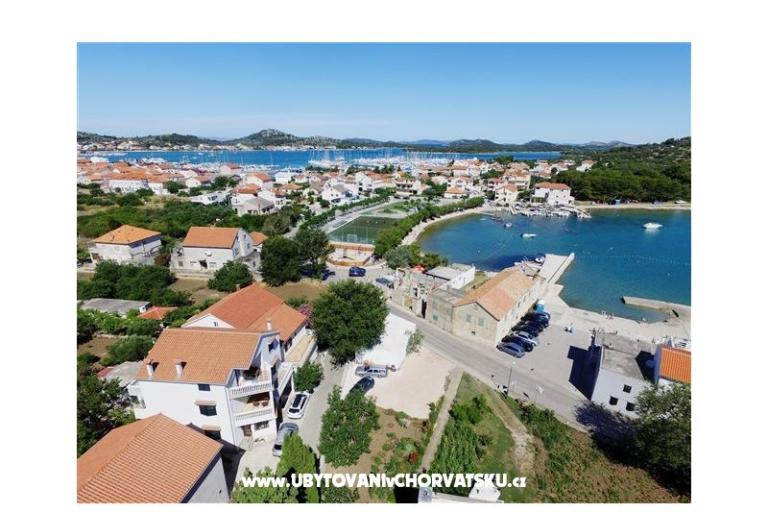 Apartments Ježina – photo 16