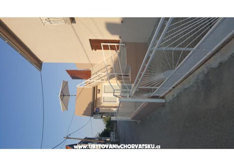 APARTMAN PAULINA/BIBINJE:4+2/STUDIO – photo 14