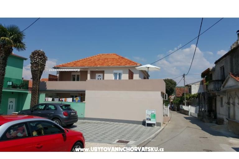 APARTMAN PAULINA/BIBINJE:4+2/STUDIO – photo 15