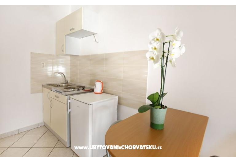 Apartments First row to the sea – photo 13