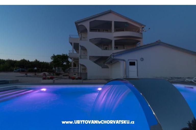 Apartments Martin – photo 2