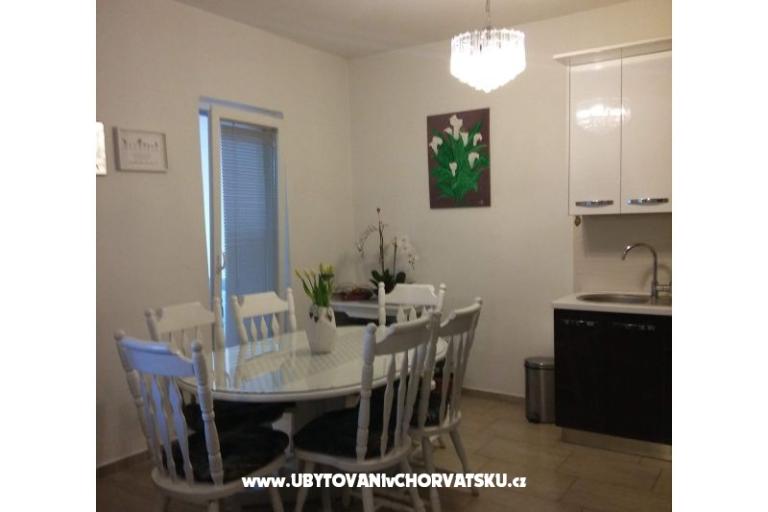 Apartments Mira – photo 11
