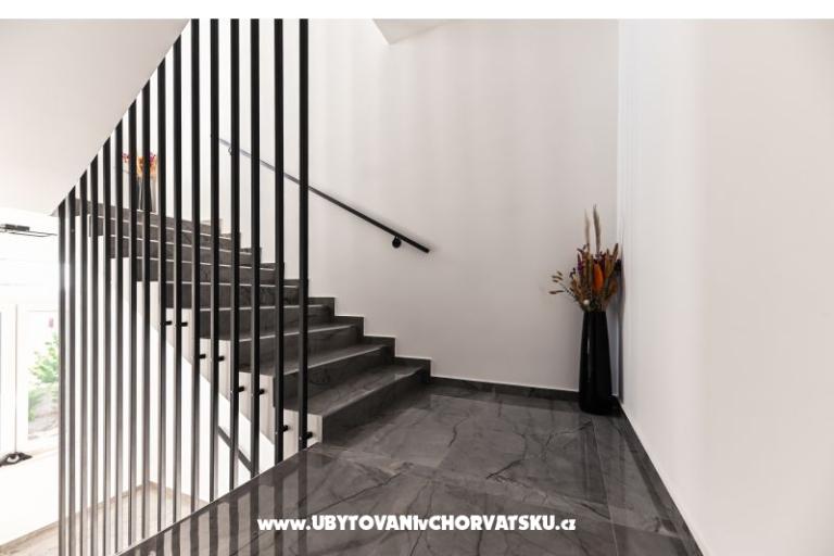 Apartments Royal Holiday  – photo 14