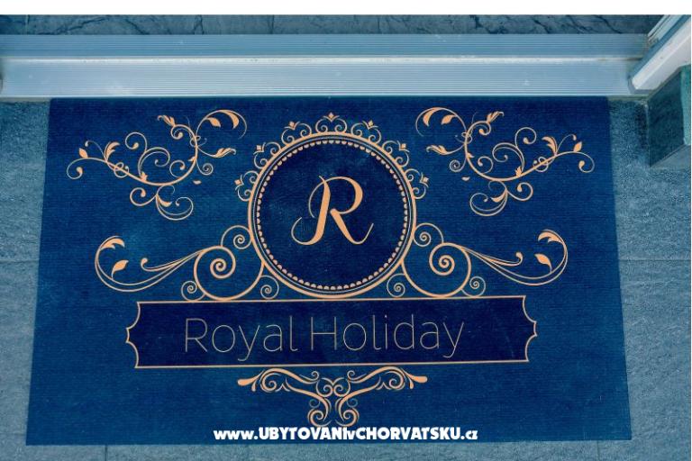 Apartments Royal Holiday  – photo 3