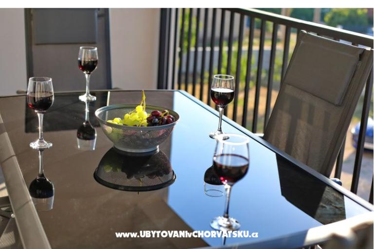 Apartments Royal Holiday  – photo 9