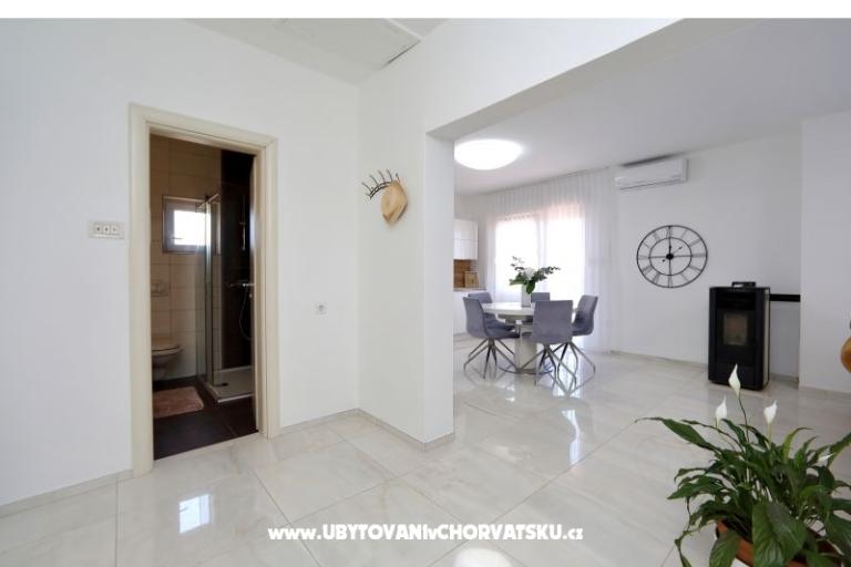 Bella's Home – photo 10