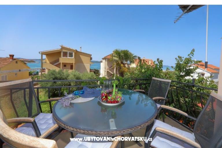 Bella's Home – photo 17