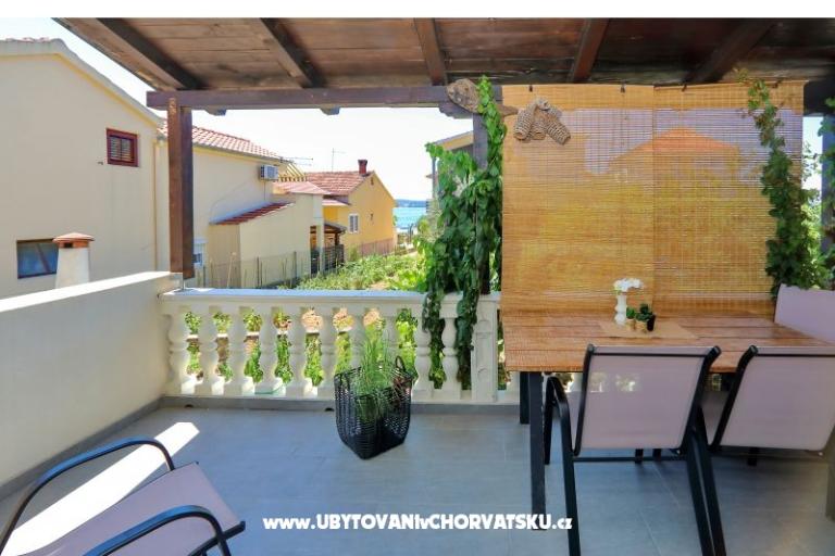 Bella's Home – photo 6