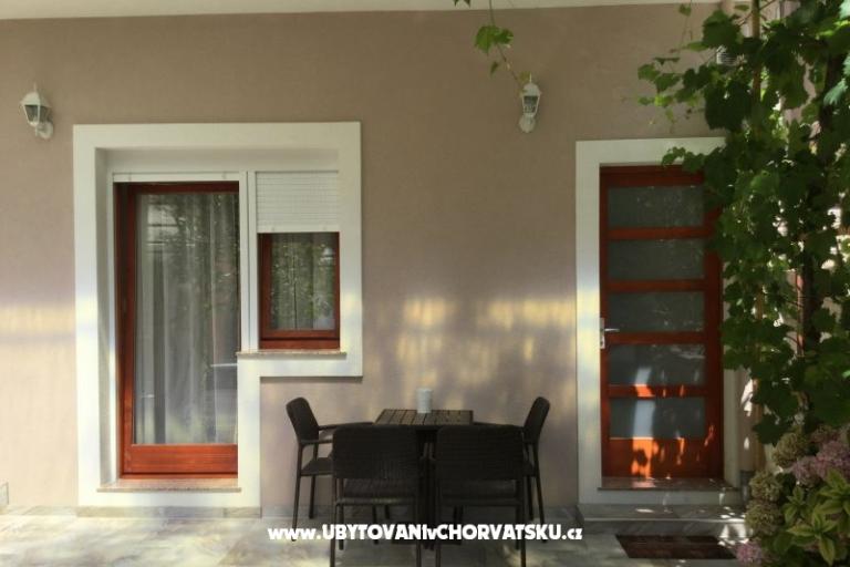 Lovely Place by the Sea – photo 2
