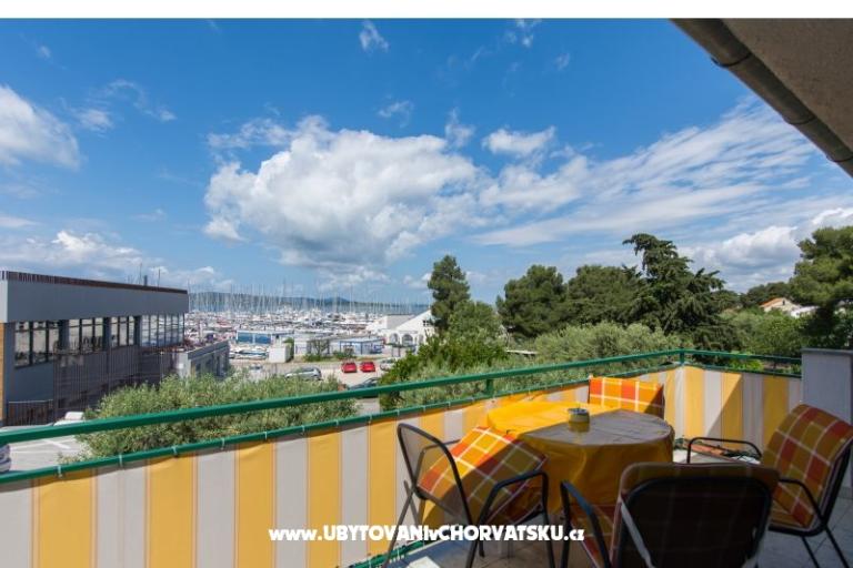 Apartments Bogdanić – photo 9