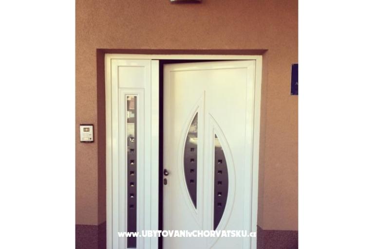 Apartments Krajnović Biograd – photo 17