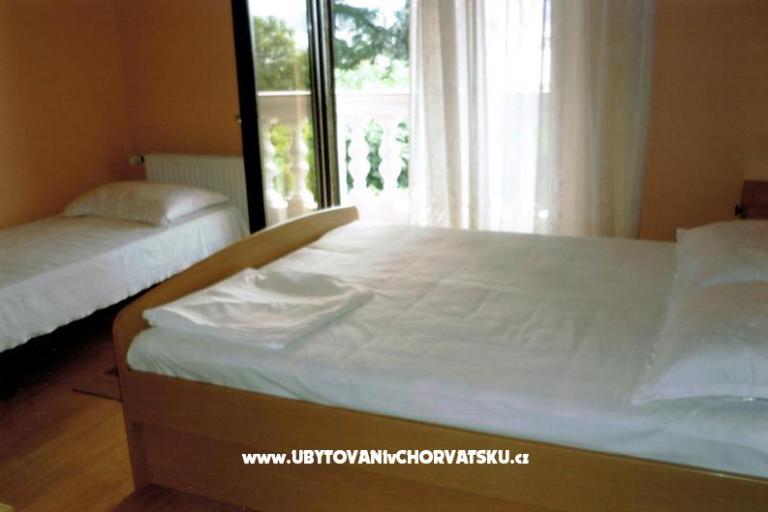 Apartments Kvarantan i Karabatić  – photo 5