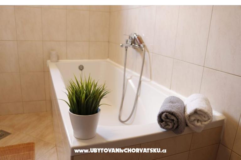 Holiday Home Maslina – photo 16