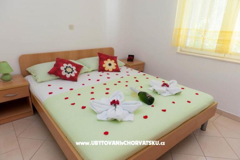 Apartments Tiho i Jelena – photo 4