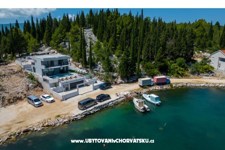 Villa Rep Blace – photo 19