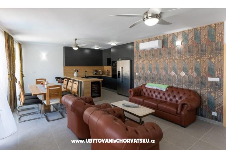 Villa Rep Blace – photo 28