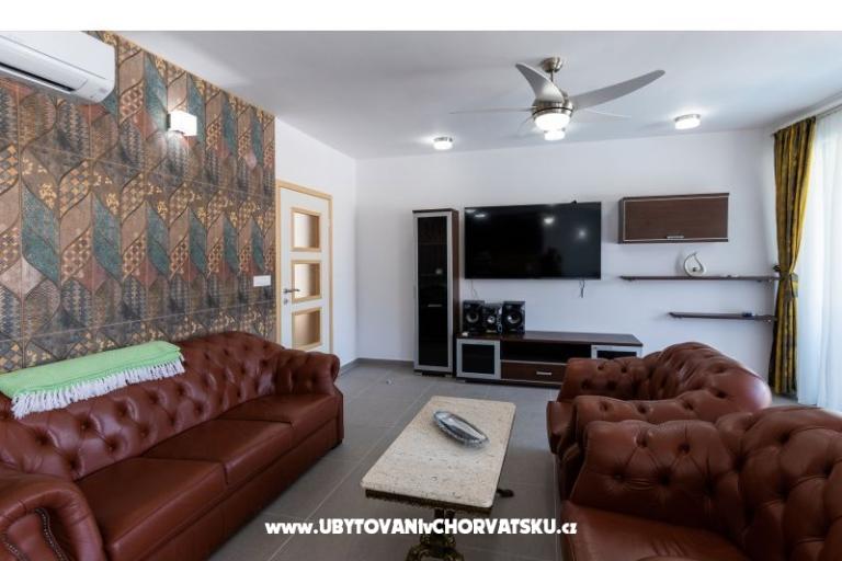 Villa Rep Blace – photo 33