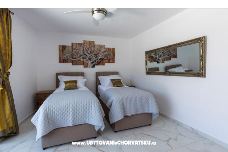 Villa Rep Blace – photo 46