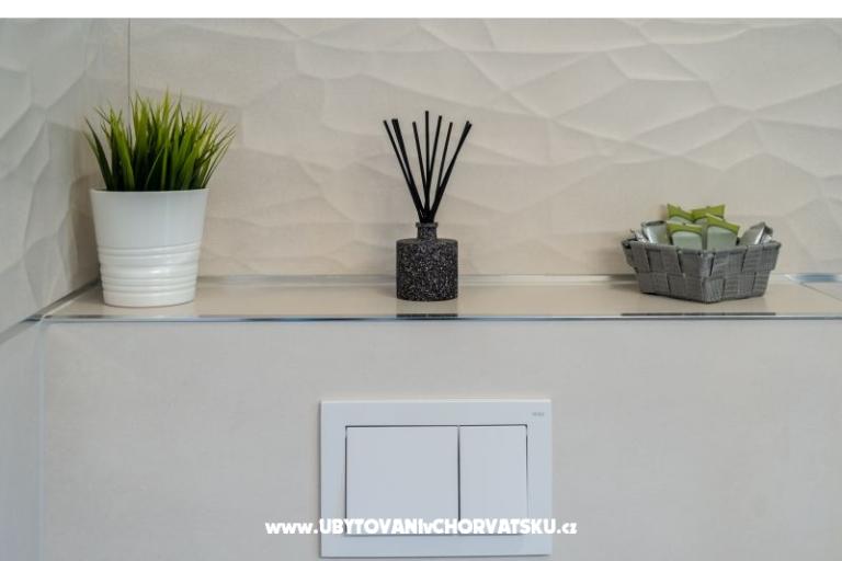 Apartment Toni Milna  – photo 7