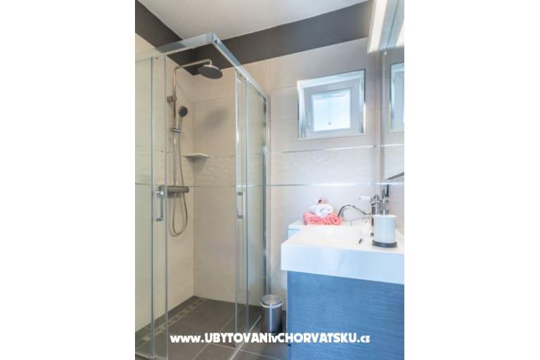 Apartment Toni Milna  – photo 8