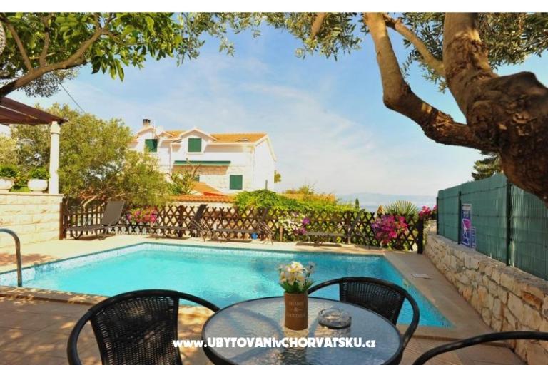 Apartments Bera, Julie i Edi – photo 5