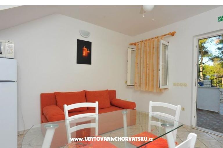 Apartments Bera, Julie i Edi – photo 7