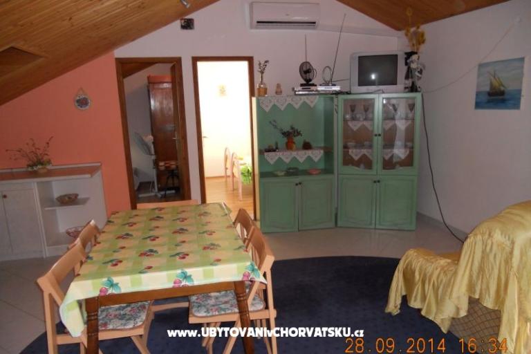 Apartments Čavala Brač – photo 12