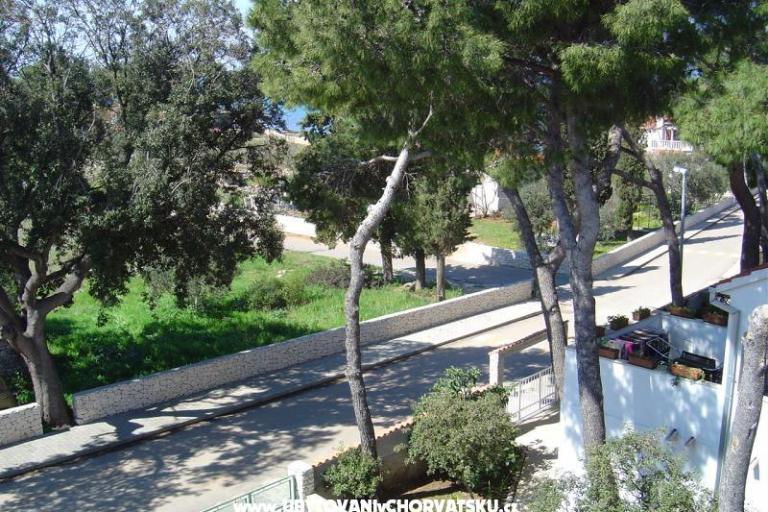 Apartments Čavala Brač – photo 8