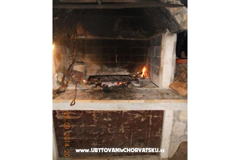 Apartments Čavala Brač – photo 9