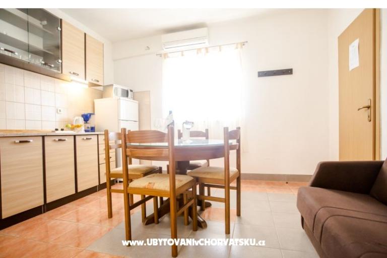 APARTMANI I SOBE,KUCA ZA ODMOR – photo 9