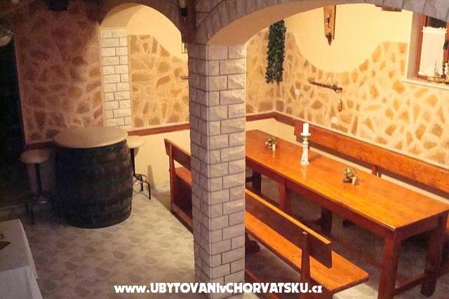 Apartments Villa Niko Bol – photo 17