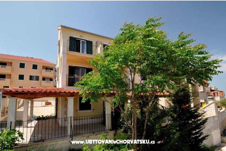 Apartments Karlena – photo 3