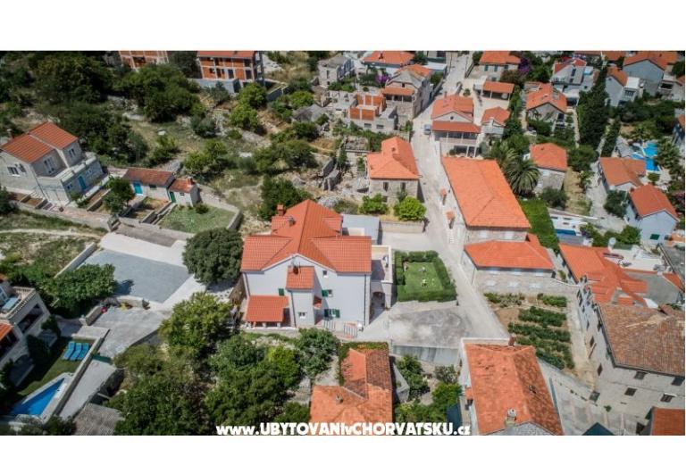 Peter´s Apartment – photo 2