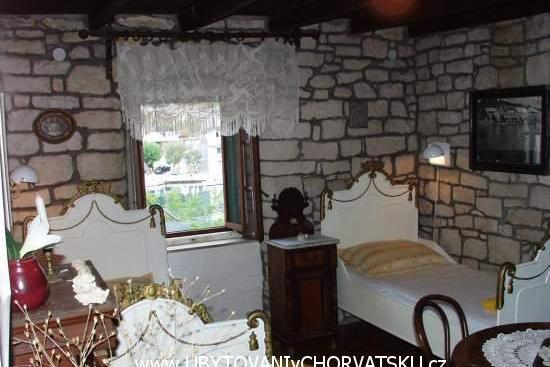Villa Petra – photo 2