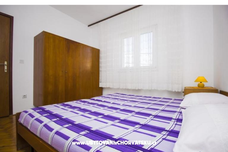 Supetar, Island Brač – photo 4