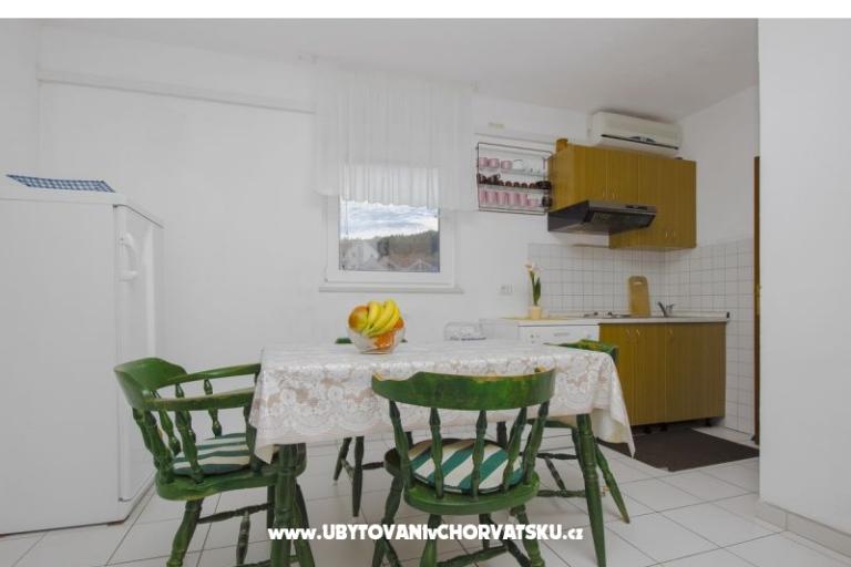 Supetar, Island Brač – photo 7