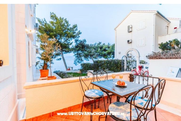 Sutivan Best Apartments – photo 15