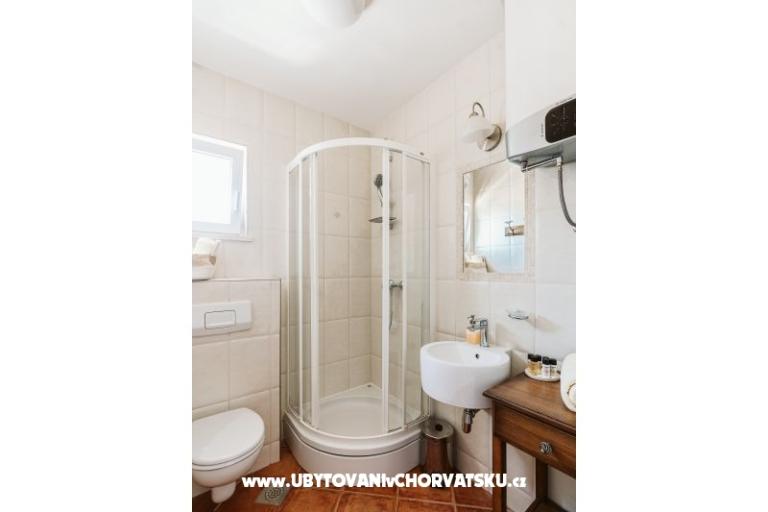 Sutivan Best Apartments – photo 17