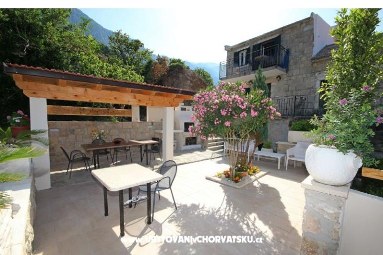 Apartments Dalmacija 1 – photo 6