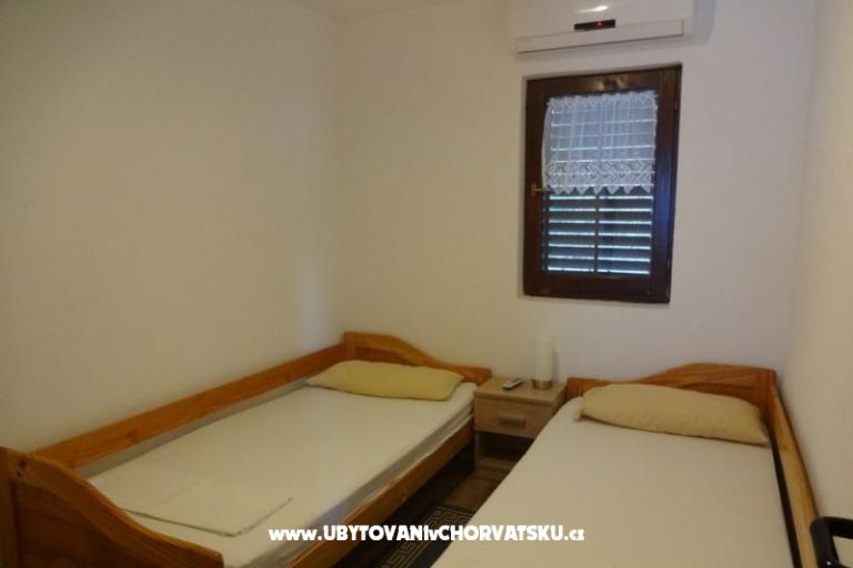 Apartments Jena, Pisak – photo 6