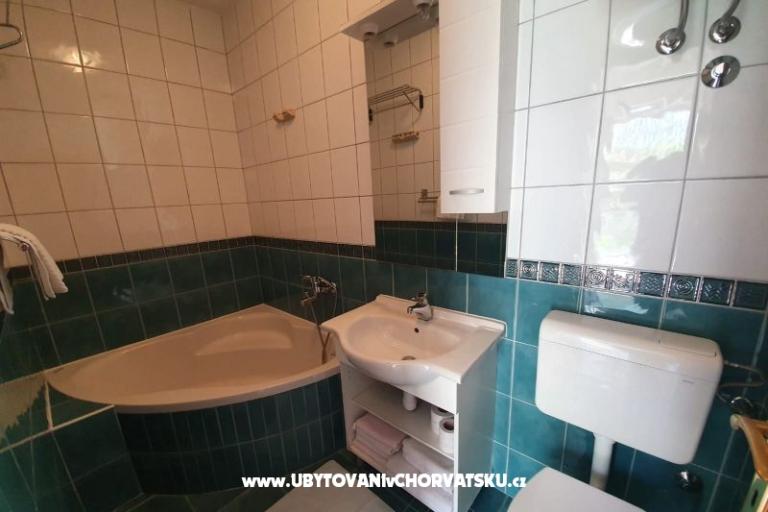 Apartments Danijel – photo 12