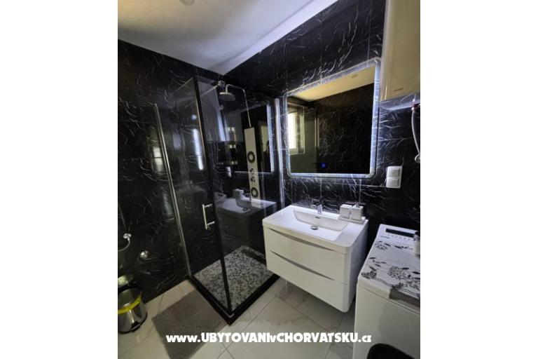 Delux apartment, heated pool – photo 19